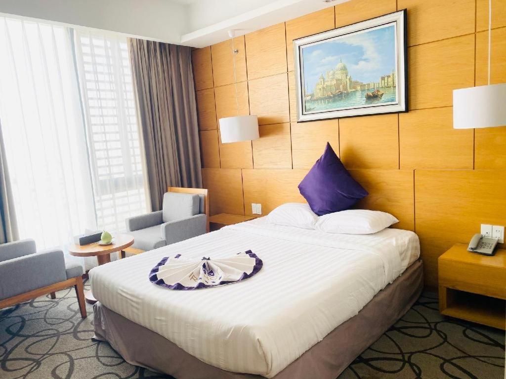 Iris Hotel Кантхо Экстерьер фото