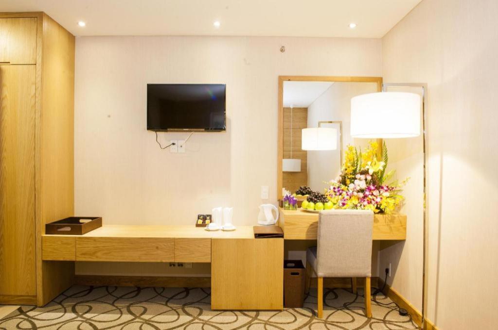 Iris Hotel Кантхо Экстерьер фото