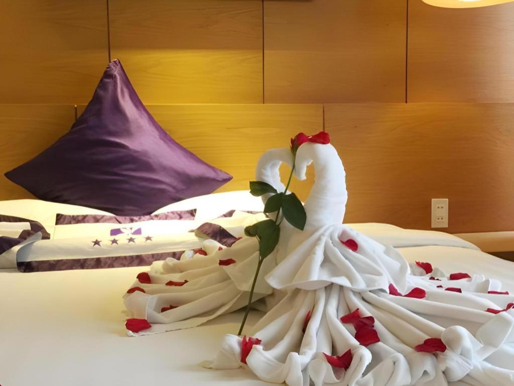 Iris Hotel Кантхо Экстерьер фото